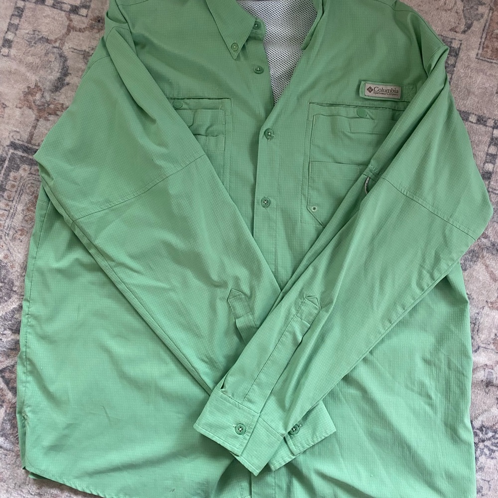 Columbia Men's Light Green PFG long sleeve